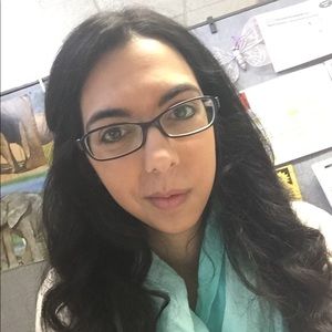 Meet your Posher, Cassandra